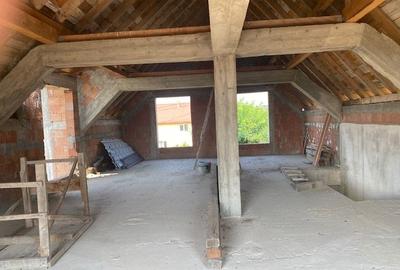 Vila noua 5 camere p+m caramida, central mosnita - 9