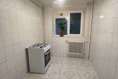 Apartament cu 3 camere semidecomandat, mobilat în Titan - 4