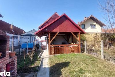 Casă cu 3 camere cu Teren 290 Mp în Central - 2