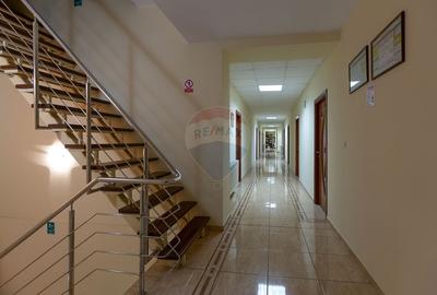 Spatiu comercial de vanzare in Bacau - sediu firma - 16