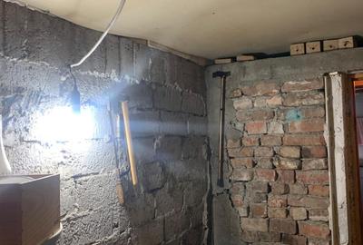 Casă individuală cu 3 camere cu Canalizare în Ultracentral - 16