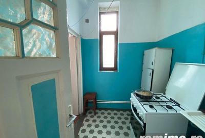 Apartament cu 5 camere semidecomandat, mobilat în P-ța Universității - 5