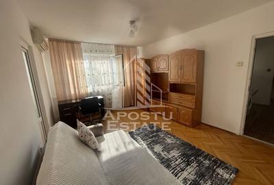 Apartament cu 2 camere, etaj intermediar, zona Sagului - 1