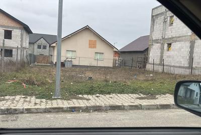 Teren de 255 mp, în Valu lui Traian - 2