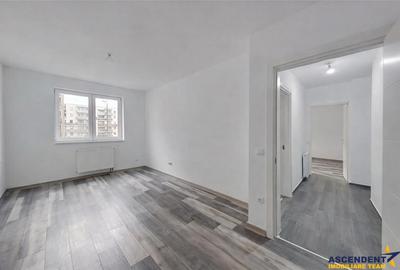 Apartament cu 3 camere decomandat în Tractorul - 8