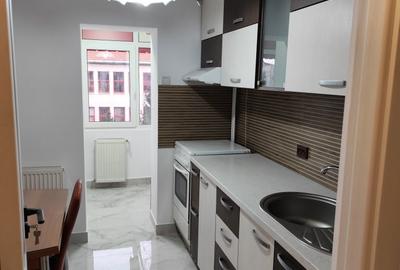 Apartament cu 2 camere decomandat în Central - 3