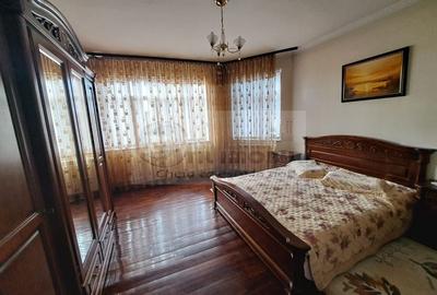 Casa/Vila de Inchiriat COPOU - 3000 euro - 15