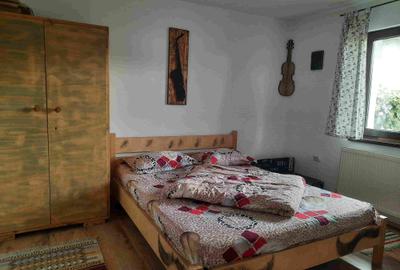 Casa  camere, zona Bulevard Vasile Milea - 8