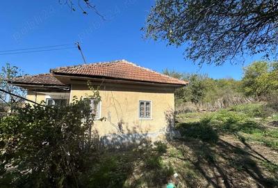 Vand casa+teren 3700mp Butoiesti MH - 1