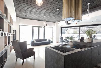 Spațiu comercial, de 145 mp, în Unirii - 12