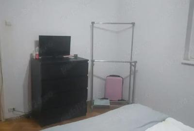Particular,apartament fara risc seismic,spatios,geam la baie,mobilat,spatii depozitare,metrou 10 min - 5