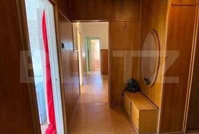 Apartament cu 4 camere decomandat în Central - 9