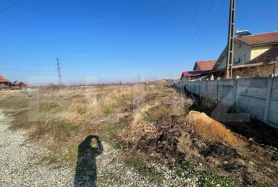 Teren intravilan cu o deschidere de 24ml, cu acces din DN 66 - 1
