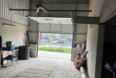 Spațiu comercial, de 75 mp, în Central - 4