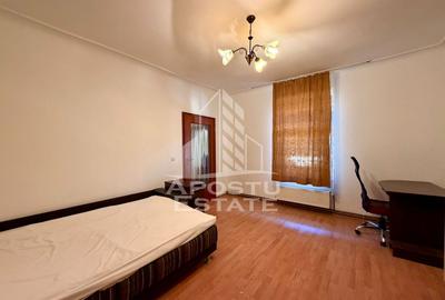 Garsonieră decomandată, mobilată în Olimpia-Stadion - 1