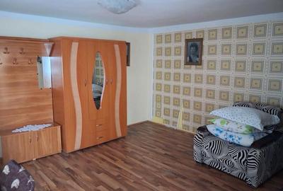 Casă cu 4 camere cu Teren 255 Mp în Chercea - 2