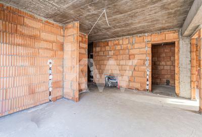 Apartament cu 3 camere decomandat în Noua - 13