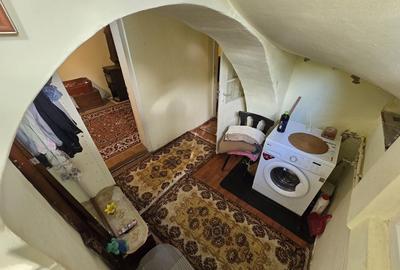 Apartament cu 3 camere semidecomandat în Central - 3
