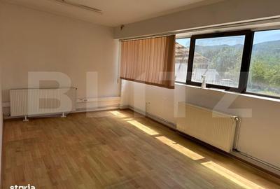 Spațiu comercial, de 1,350 mp, în Bartolomeu - 2