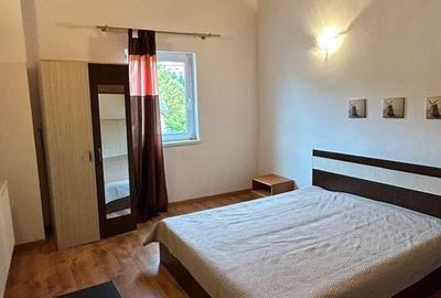 Casă cu 9 camere cu Teren 350 Mp în Sânmartin - 1