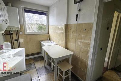 Apartament cu 2 camere decomandat în Semicentral - 2