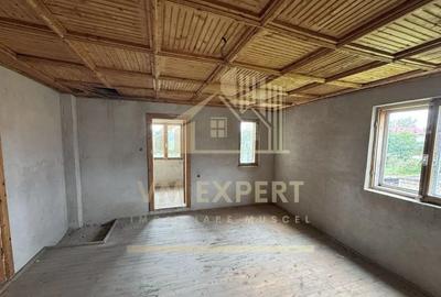 Casă cu 7 camere cu Teren 468 Mp în Bughea de Sus - 11