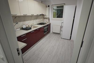 Apartament 2 camere, 62 mp, renovat recent, balcon închis + pod izolat, Metrou - 10