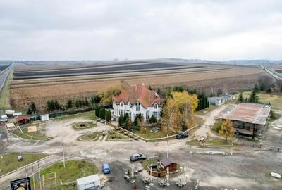 Spațiu comercial, de 704 mp, în Central - 6