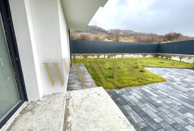 Duplex cu 4 camere cu Canalizare în Florești