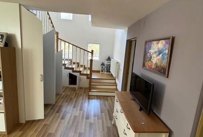 Casă cu 4 camere în Cimpa - 2