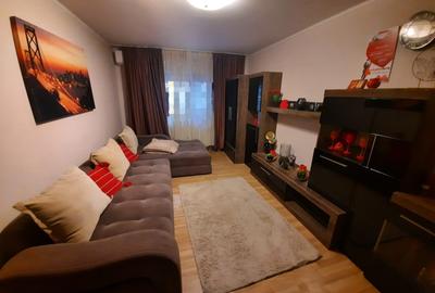 Apartament cu 3 camere decomandat, etaj 1/4, zona Alexandru cel Bun - 2