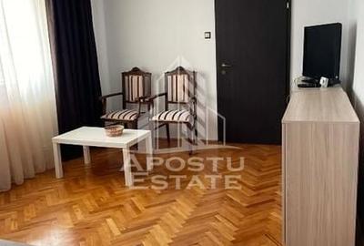 Apartament cu 3 camere semidecomandat, mobilat în Circumvalațiunii - 2