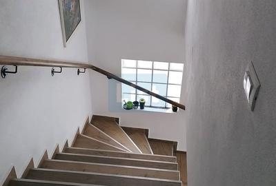 Casă cu 3 camere cu Canalizare în Central - 15