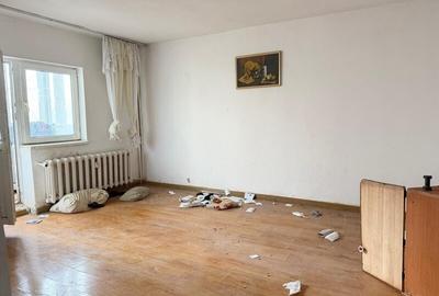 Calea Vitan, intersectie Foisorului, 5 minute Mall Vitan, bloc 1988 - 3