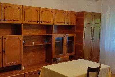 Apartament cu 2 camere decomandat - Piata Centrala - 2