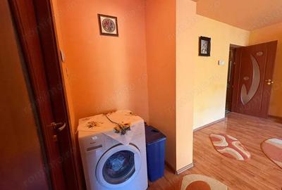 Vanzare apartament 3 camere, situat in Targu Jiu, Aleea Plopilor - 2