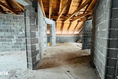 Casă cu 7 camere cu Teren 700 Mp în Central - 7