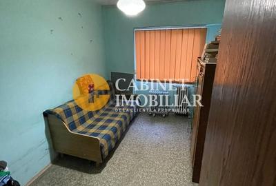 Apartament cu 3 camere decomandat în Bd. Independenței - 3