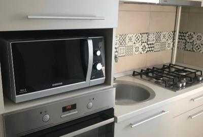 Închiriez apartament 3 camere - 9
