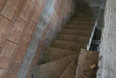 Casă cu 2 camere cu Teren 170 Mp în Sânandrei - 3