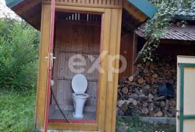 Casă cu 4 camere în Mălureni