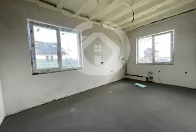 Duplex cu 3 camere cu Canalizare în Cristian - 7