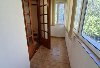 Apartament cu 3 camere semidecomandat, mobilat în Titan - 4