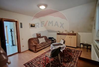 Casa / Vila cu 8 camere de vanzare in zona Central - 12