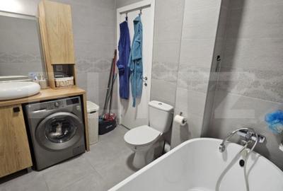 Apartament cu 3 camere semidecomandat, mobilat în Central - 1