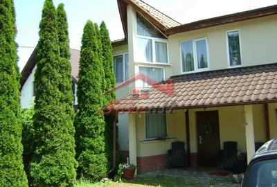 Casă cu Teren 1461 Mp în Cornu - 4