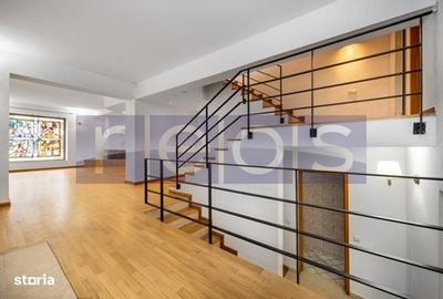 Casă cu 5 camere cu Teren 270 Mp în Grivița - 13