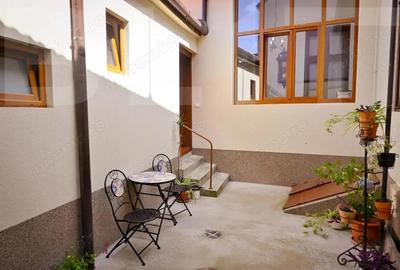 Casă cu Teren 200 Mp în Central - 3