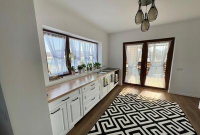 Casă cu 2 camere cu Teren 1400 Mp în Lăpuș - 7