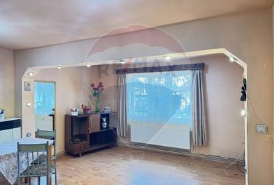 Casă cu 3 camere cu Teren 356 Mp în Central - 5